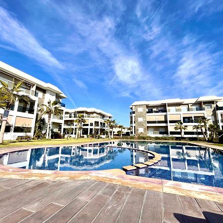 Bel Appartement A Amwaj Beach And Resorts Casablanca Bagian luar foto