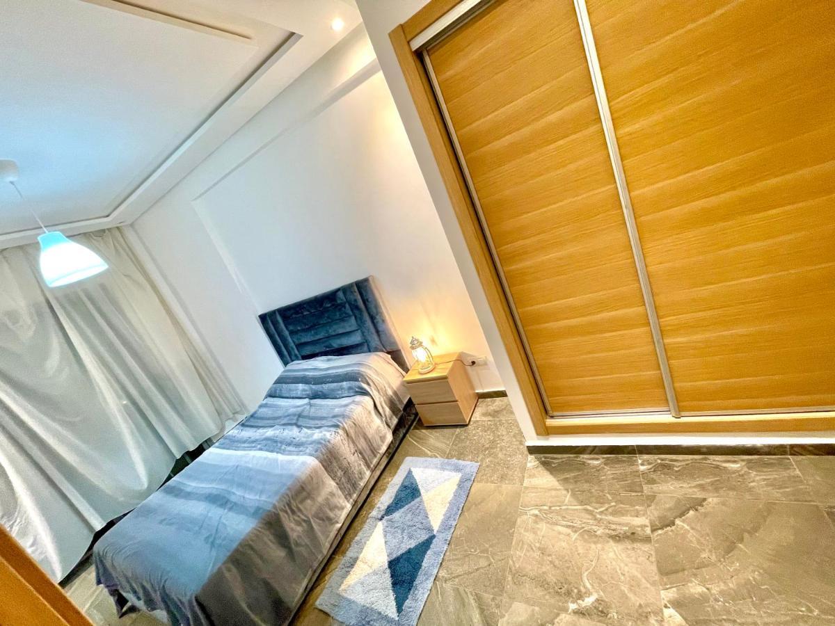 Bel Appartement A Amwaj Beach And Resorts Casablanca Bagian luar foto