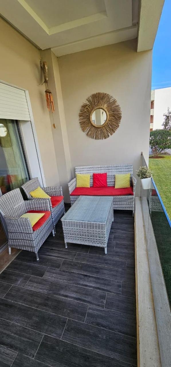 Bel Appartement A Amwaj Beach And Resorts Casablanca Bagian luar foto
